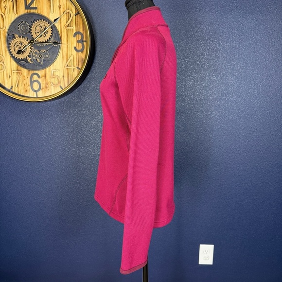 The North Face Magenta Half Zip Pullover, Size Medium - Picture 3 of 9